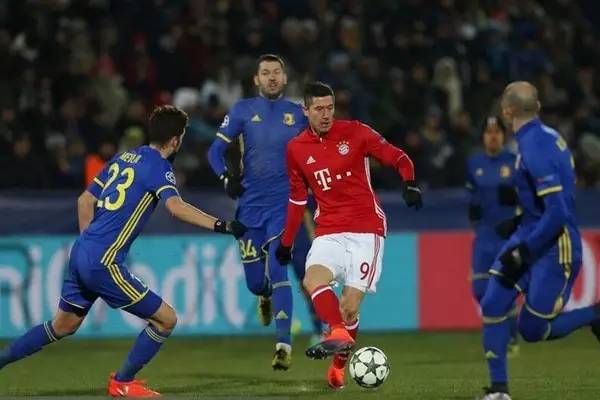 篮动作上出 篮动作上出