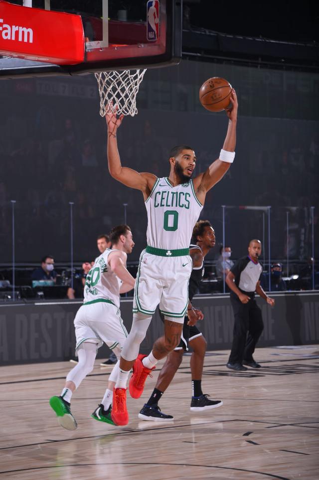 的特点高度 的特点高度